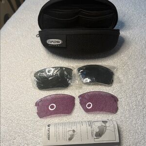 Tifosi Lore Interchangeable Sunglass Lenses with Hard Case